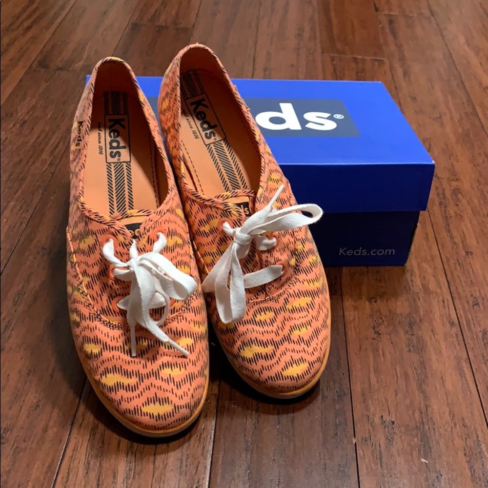 Keds women’s sneakers size 9